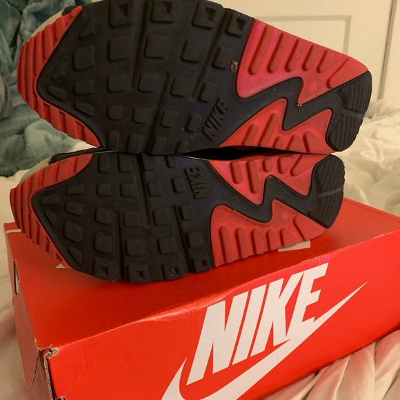Air Max 90 Infrared Size 10.5 Men’s - Picture 2 of 4
